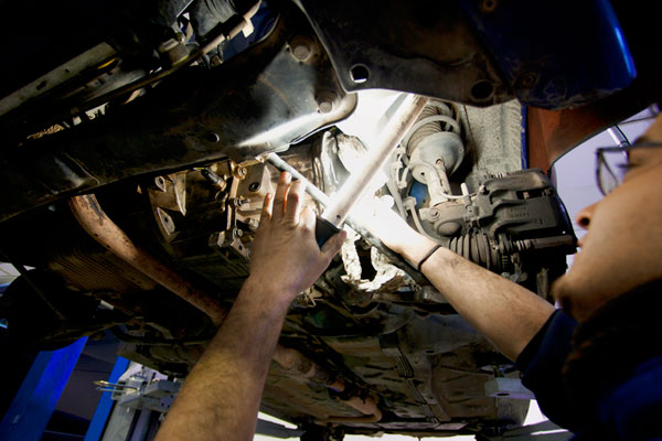 reparaciones de recambios o accesorios de vehiculos de land rover y range rover